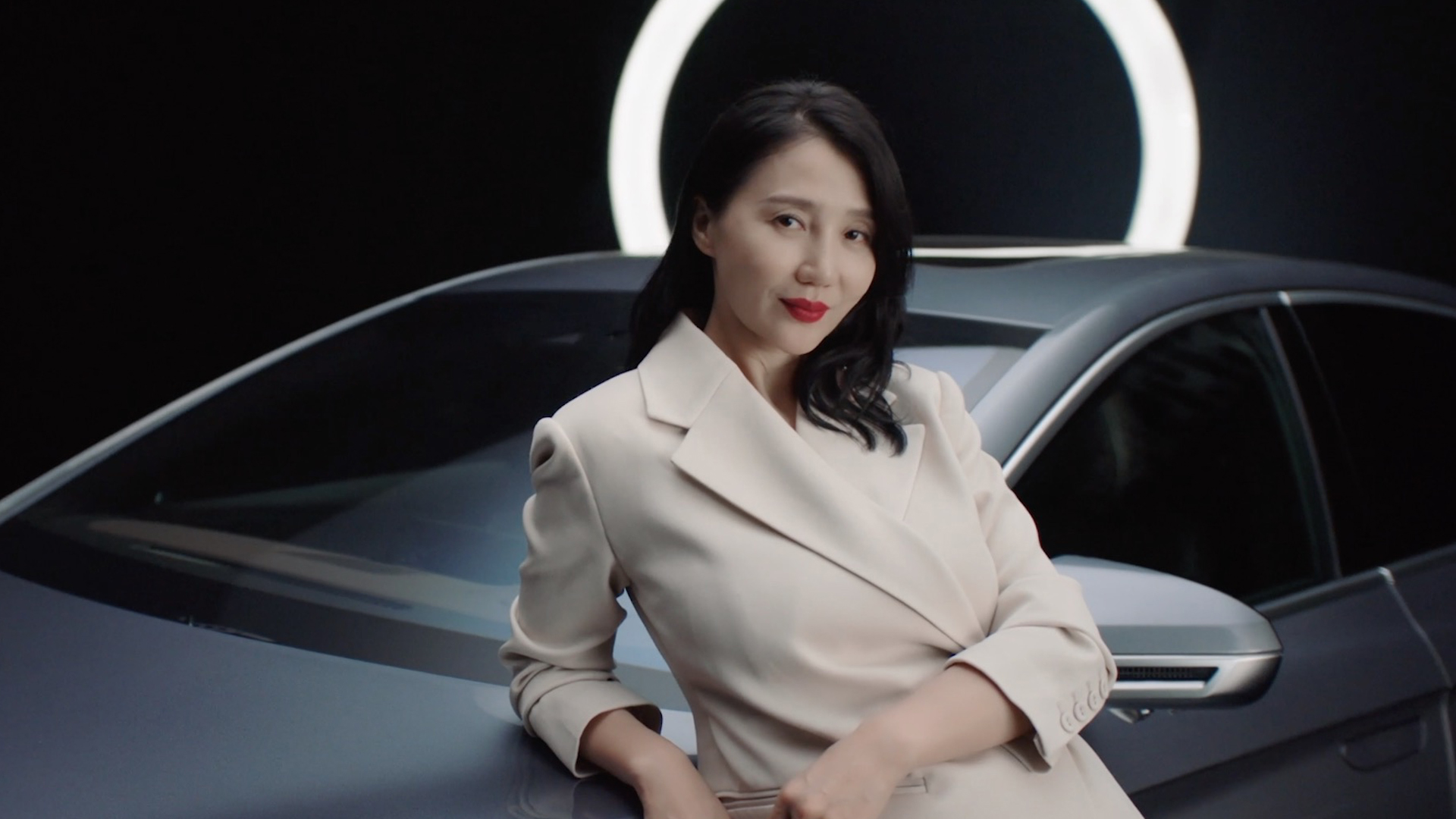 阿朵 | k8凯发木兰荟首位女性挚友，新民族音乐人